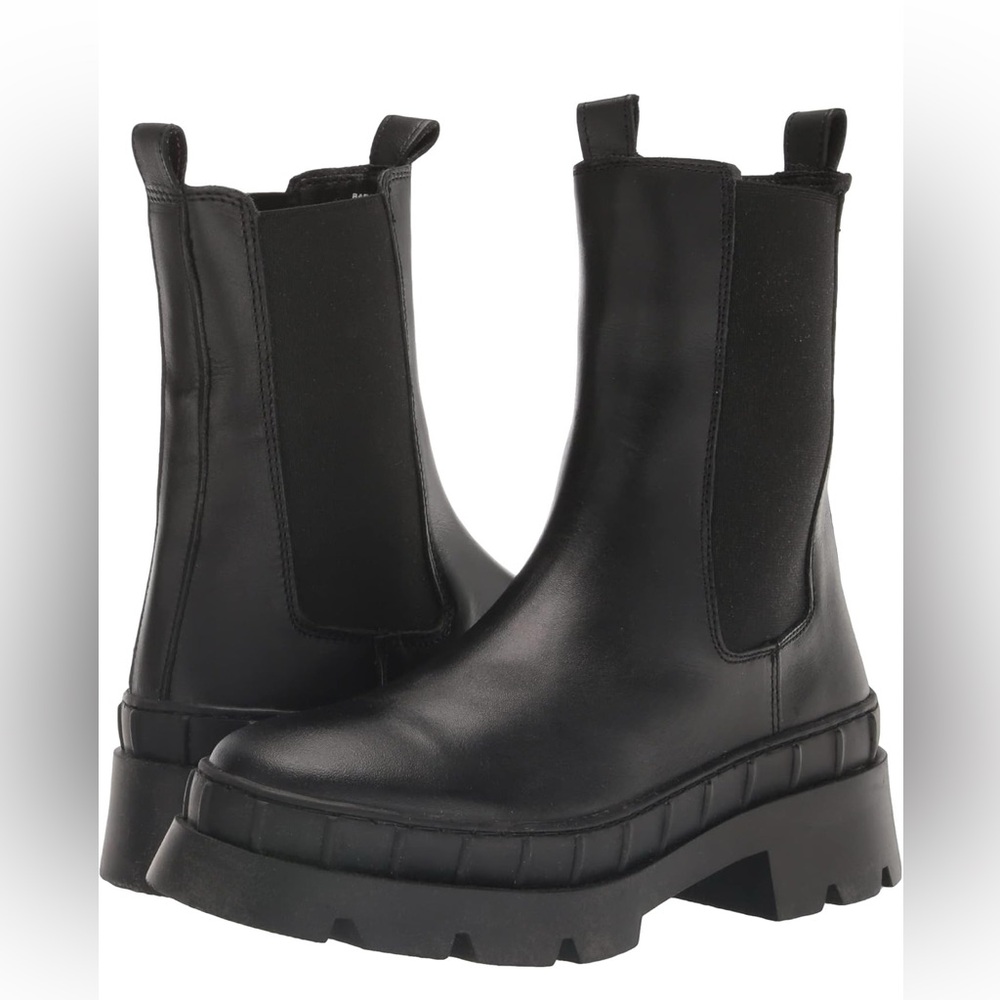 Steve Madden Black  Boots